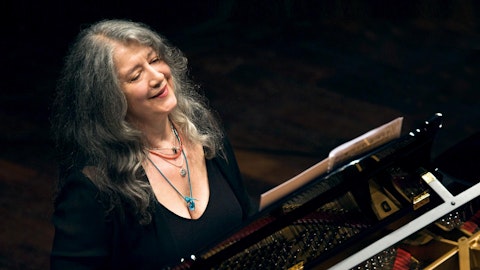 MarthaArgerich_02_©-Adriano-Heitmann_Web.jpg